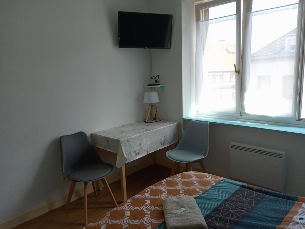 Appartement Paisible - Coeur De Ville 르크로조 외부 사진